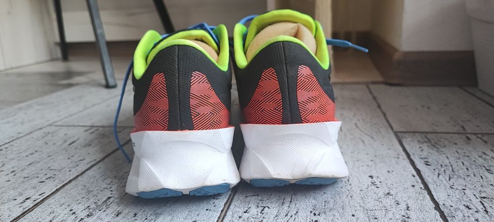 Кросівки ASICS ff blast