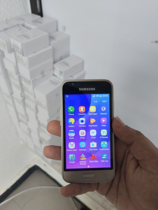Samsung Galaxy J1 mini 8GB com caixa e acessórios