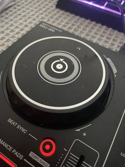 DDJ 200 Controller
