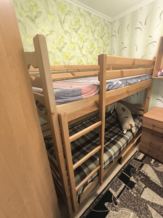 Ліжко двох поверхове