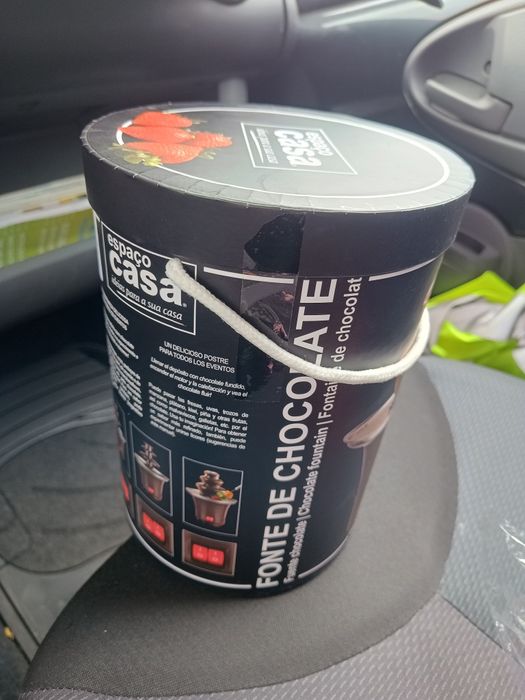 Fonte de chocolate nova