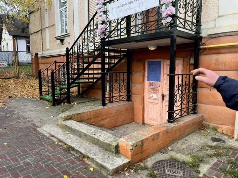 ОРЕНДА - нежитлові приміщення - підвал, площею 103,70 кв.м. м.Чернівці