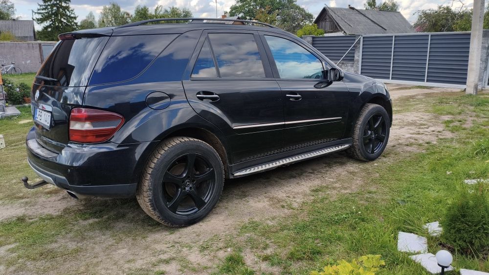 Mercedes Benz ML320 W164