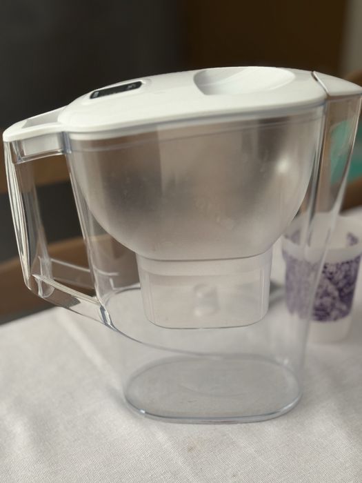 Jarro para filtrar agua 2.5 litros Brita