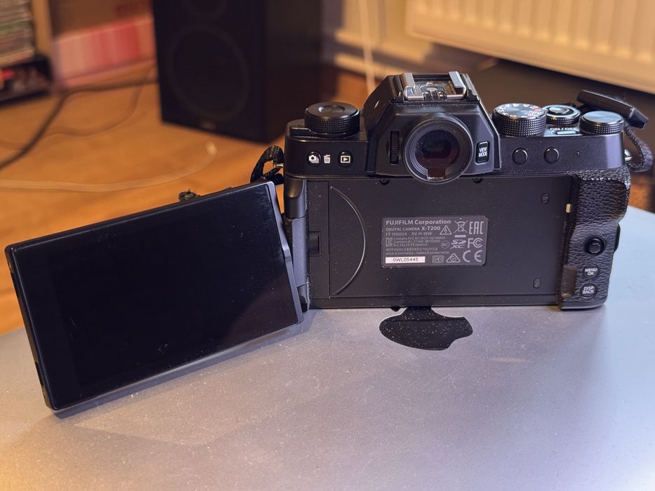 Fujifilm x-t200 + fujinon 15-45 + gratisy