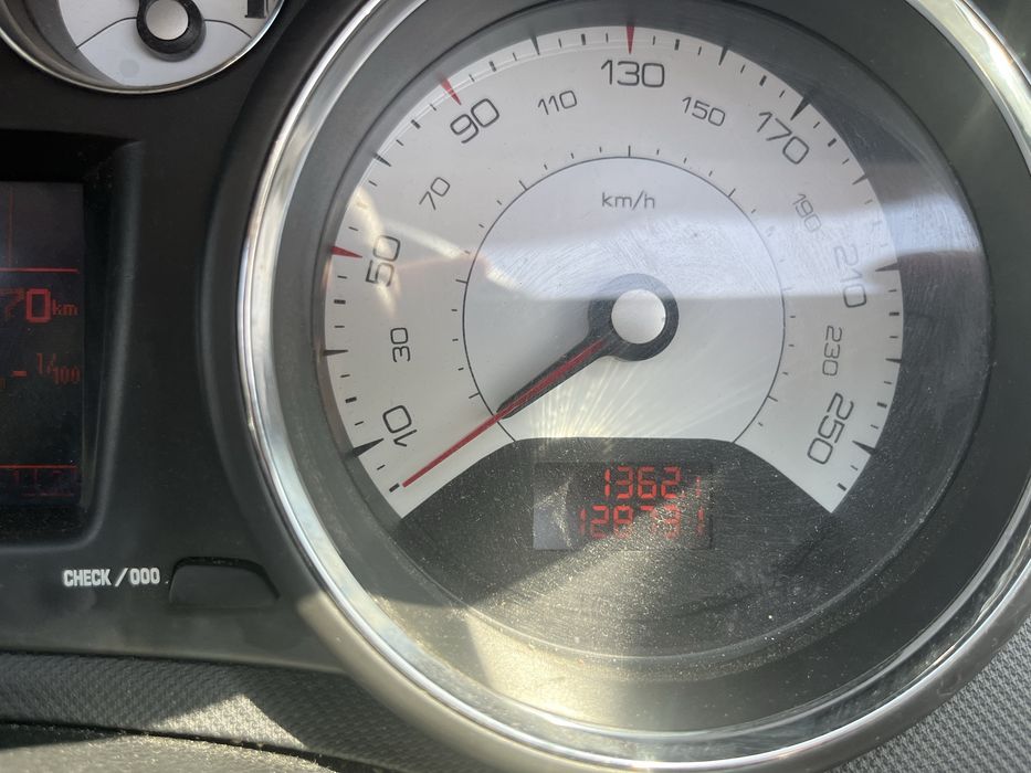 Peugeot 308CC 1.6HDI  NACIONAL