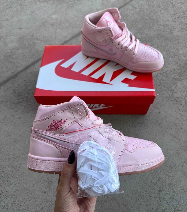 Нові кросівки Nike Air Jordan 1 / 38-41 розміри
