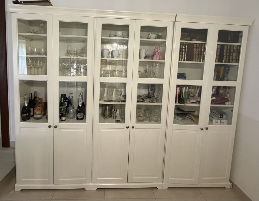 Witryna IKEA Liatrop