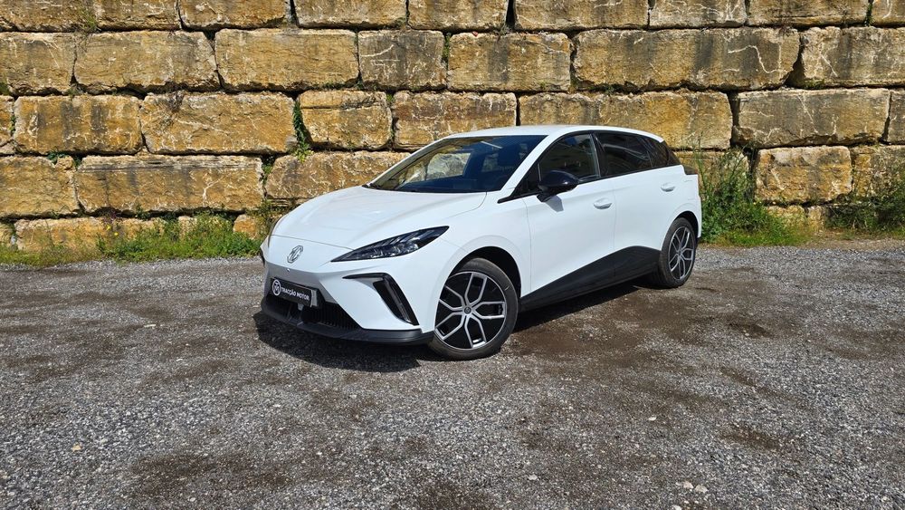 MG MG4 64 kWh Luxury