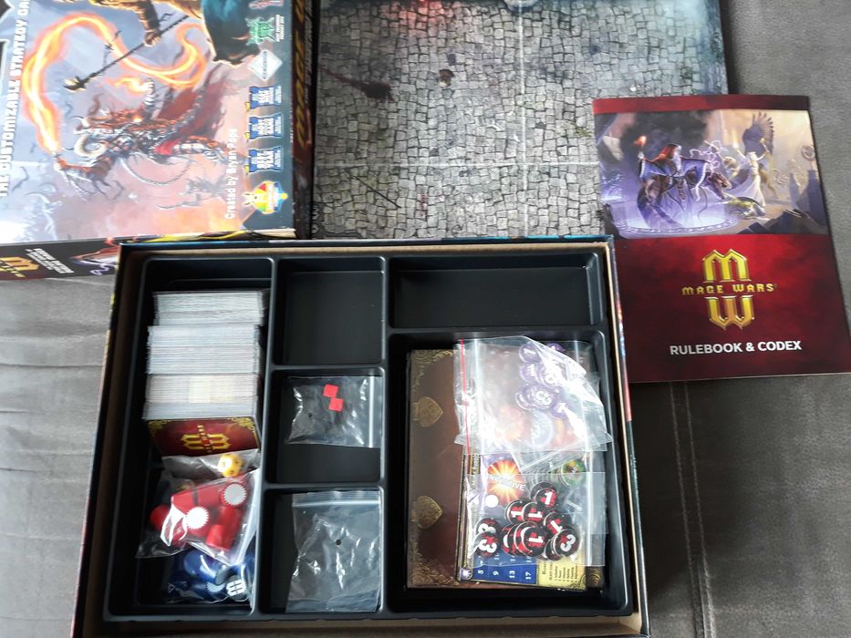 Niższa cena!Mage Wars gra planszowa na sprzedaż