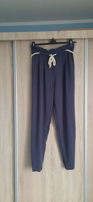 Letnie spodnie damskie rozm 40