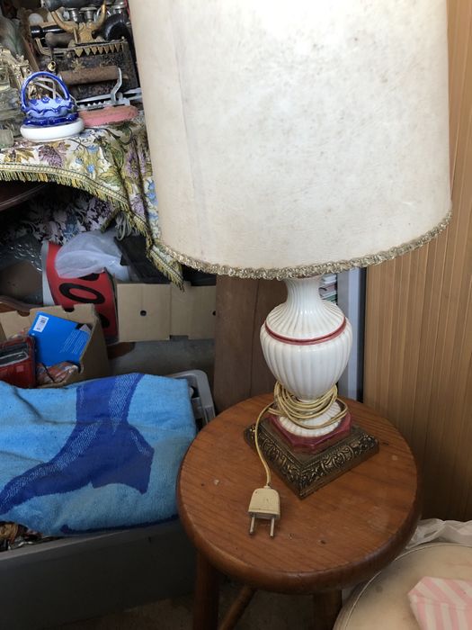 Peças antigas perfeitas candeeiros metal e porcelana