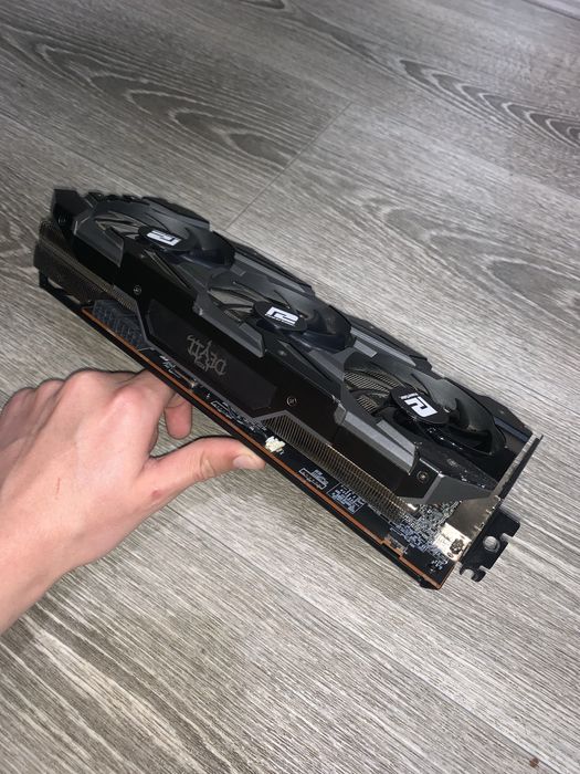 Видеокарта RX 5700 XT