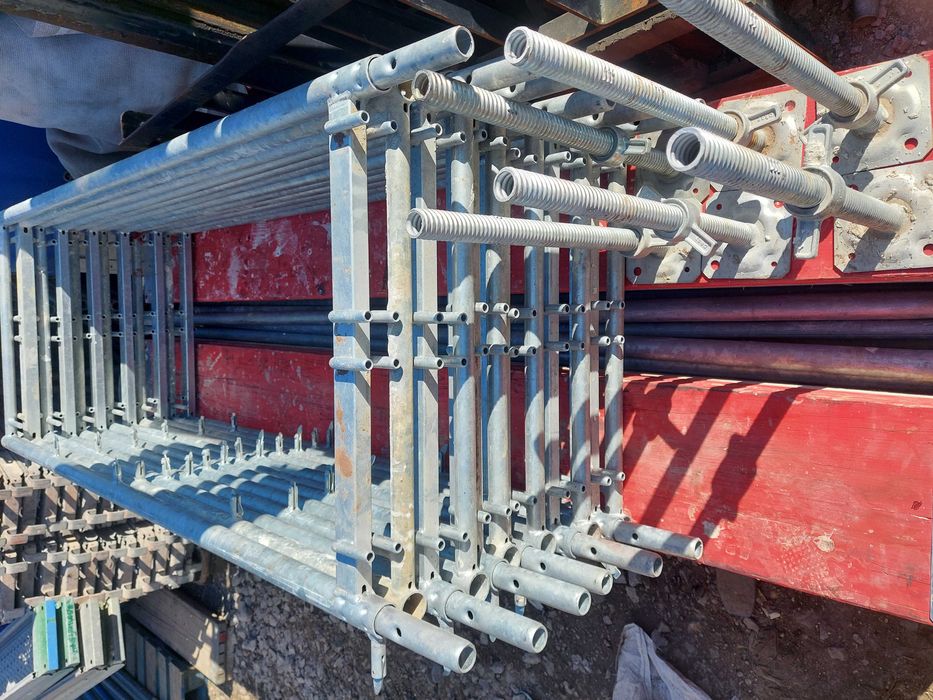 Rusztowanie Elewacyjne 100m2 Typ Plettac Pletak Pleta Pletac Transport