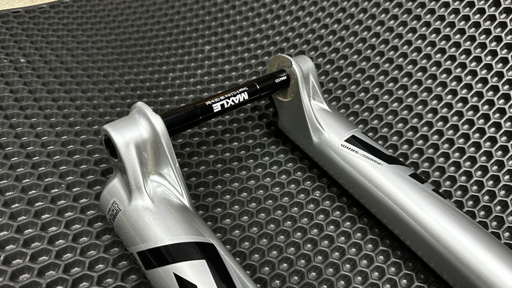 Вилка RockShox Pike Ultimate Charger 2.1 RC2 - Crown 27.5