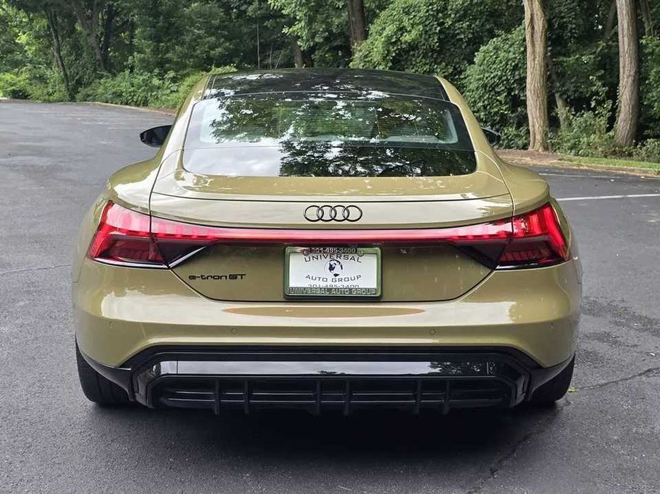2022 Audi e-tron GT Prestige