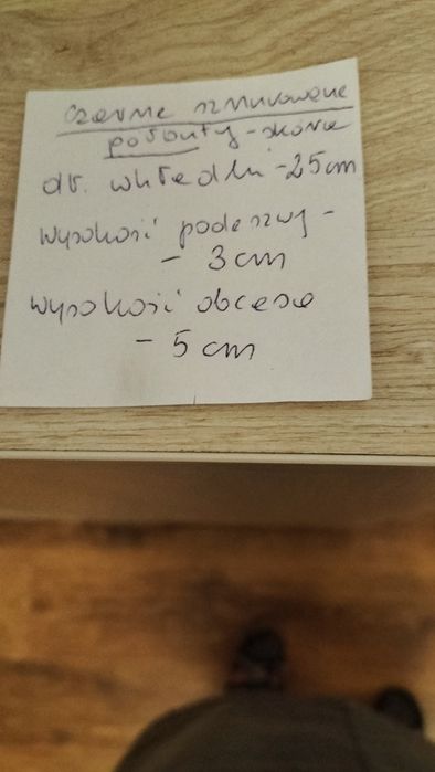 Czarne skórzane sznurowane półbuty na grubej podeszwie