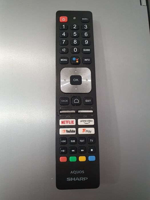 Pilot Sharp do telewizora AQUOS z mikrofonem