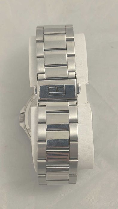 Zegarek Tommy Hilfiger TH 303.1.14.3750