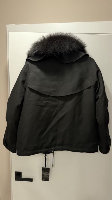 Пухова куртка-парка з натуральним хутром лисиці