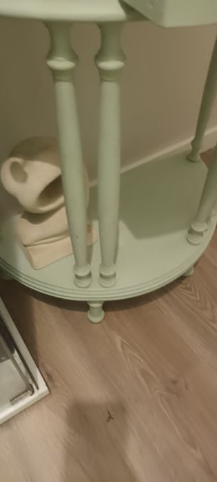 Mesinha de entrada com tampo mármore