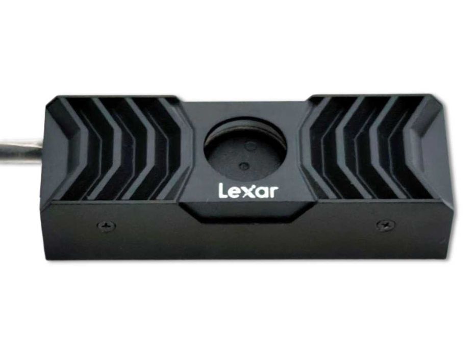Oryginalny Radiator ARGB z wentylatorem od dysku M.2 NVMe Lexar NM1090