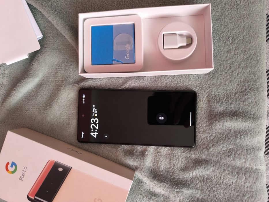 telefon Google Pixel 6 128 GB różowy koralowy