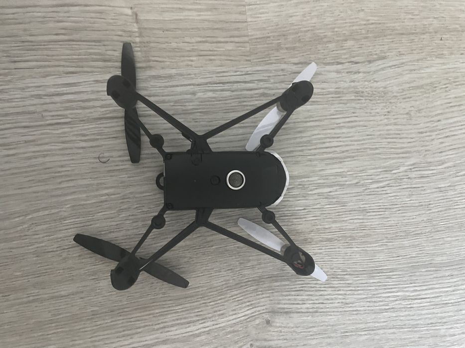 Semi-new drone64551181006977121