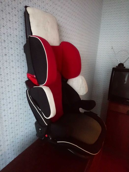 Продам дитяче автокрісло