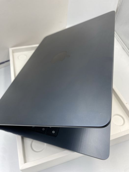 Аpple MacBook Air 13 M3 8/256 Midnight  2024