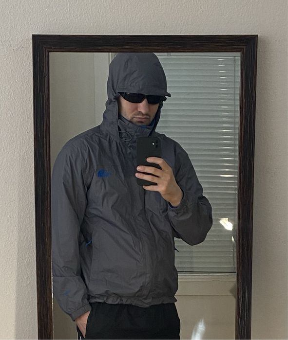 (S) THE NORTH FACE Курточка на мембране весенняя осенняя ветровка tnf