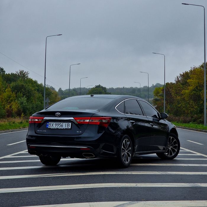 Toyota Avalon XLE 3.5 | 2018