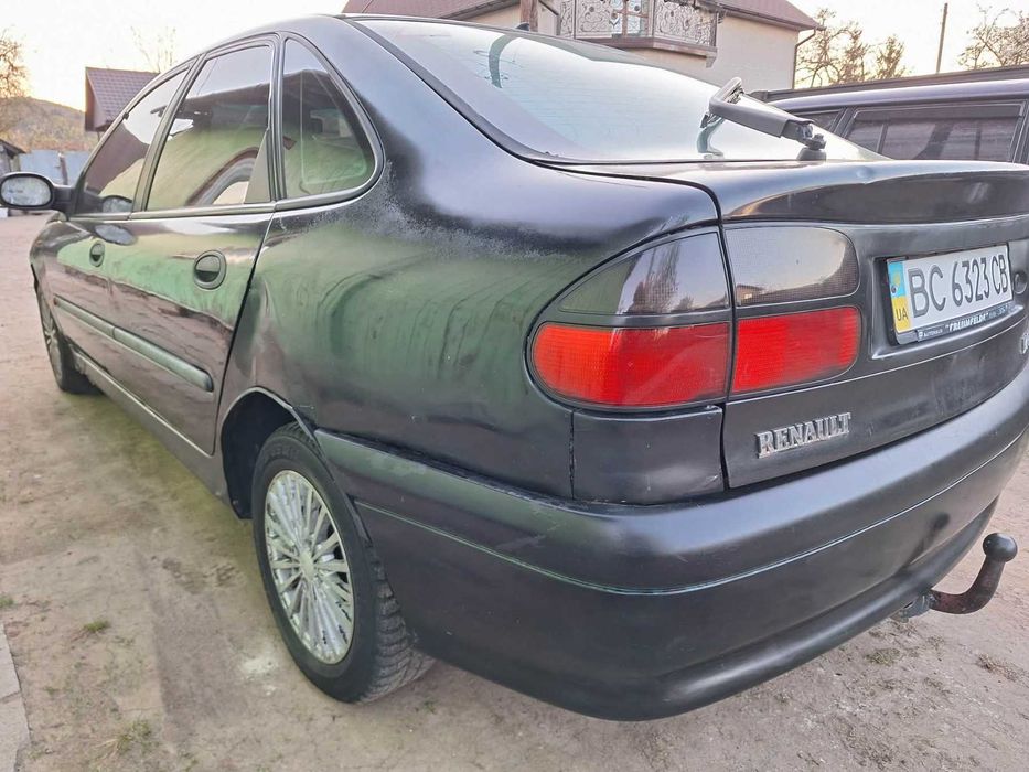 Продам Renault Laguna 2.0 бензин 94