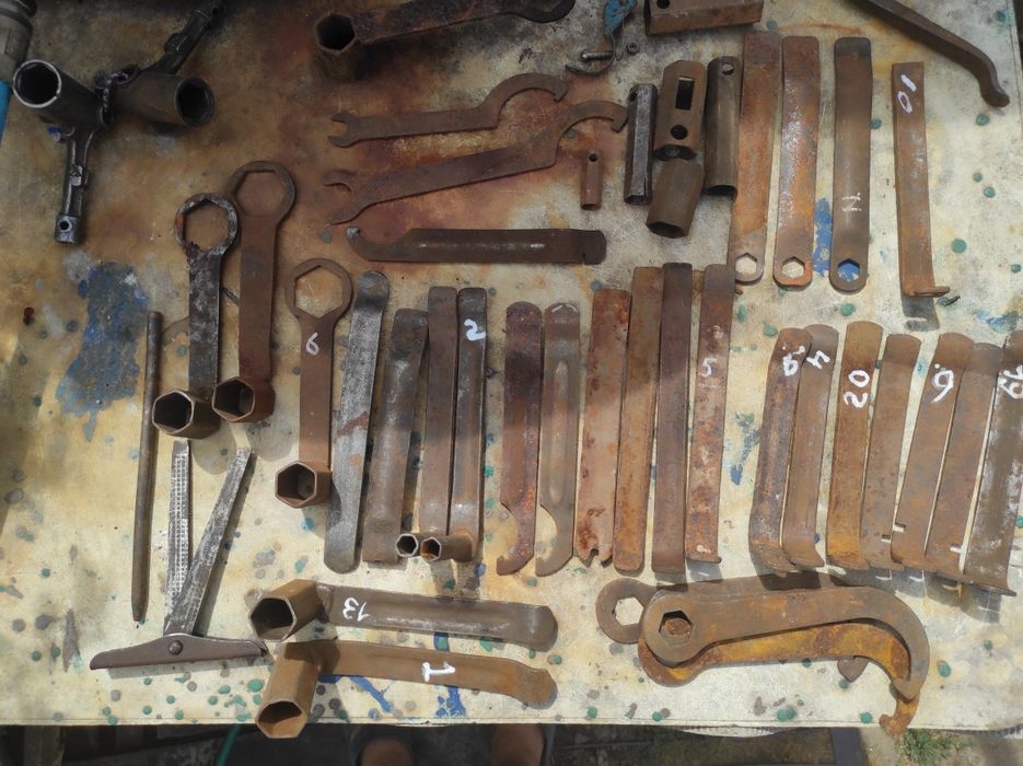 Бортировочная лопатка