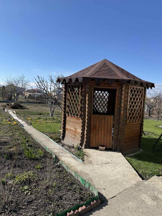 Продам деревяну альтанку+стіл і 4 лавки