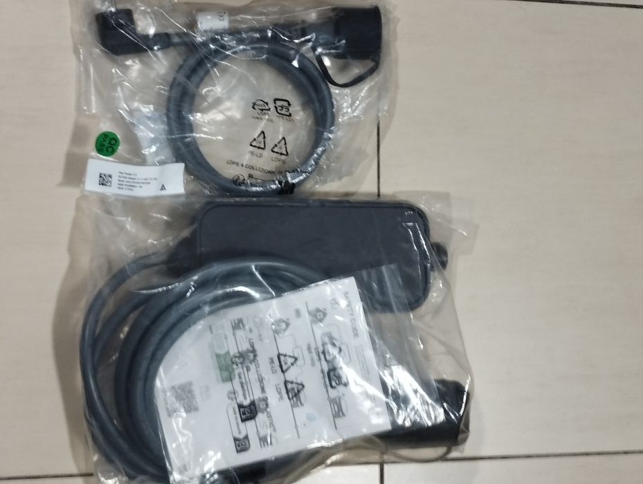 BMW Flexible Fast Charger