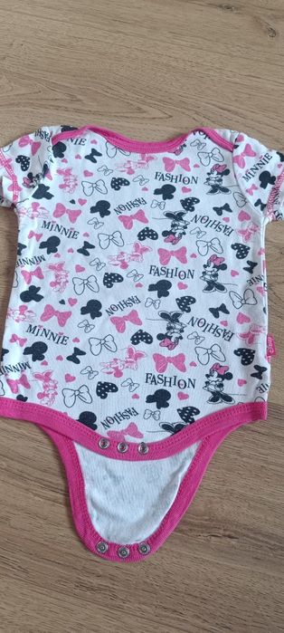 Body. Krótkim rękawem