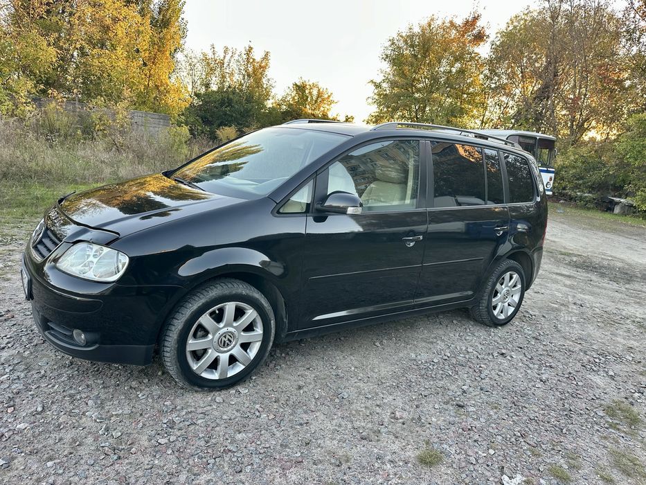 Продам Volkswagen Touran 2.0 Дизель
