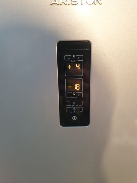 Lodówka Ariston nofrost 187cm po przeglądzie z gwarancja