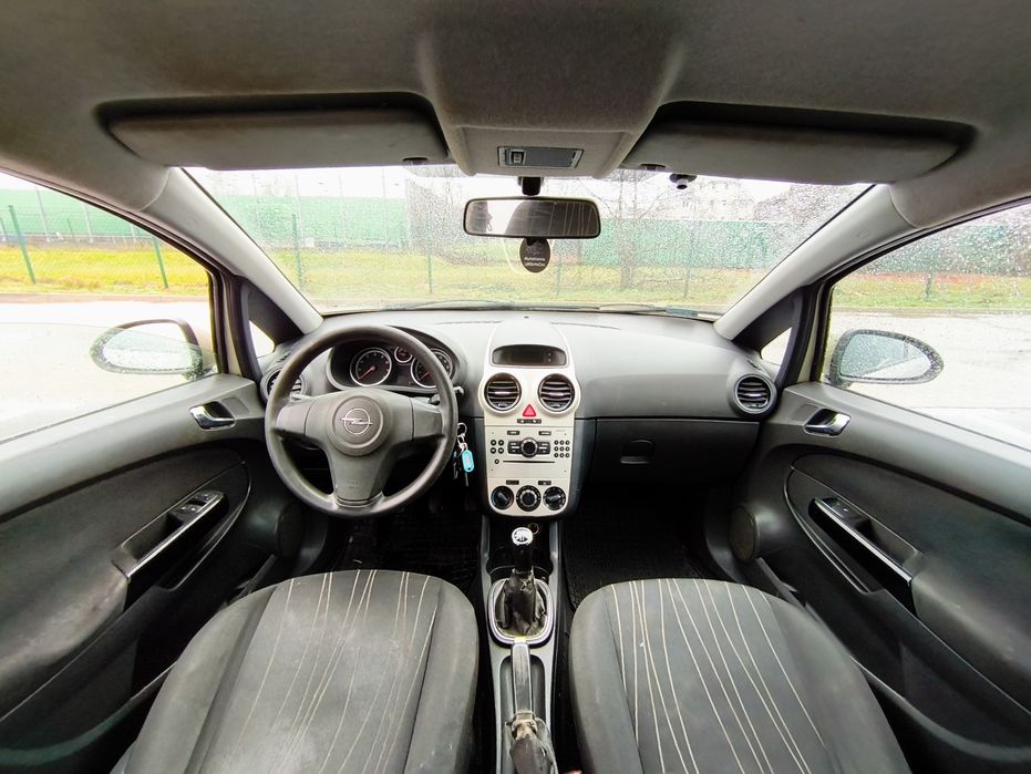 Opel Corsa 1.2B // 2010 // LPG // Zadbana // Raty // Zamiana //

Samoc