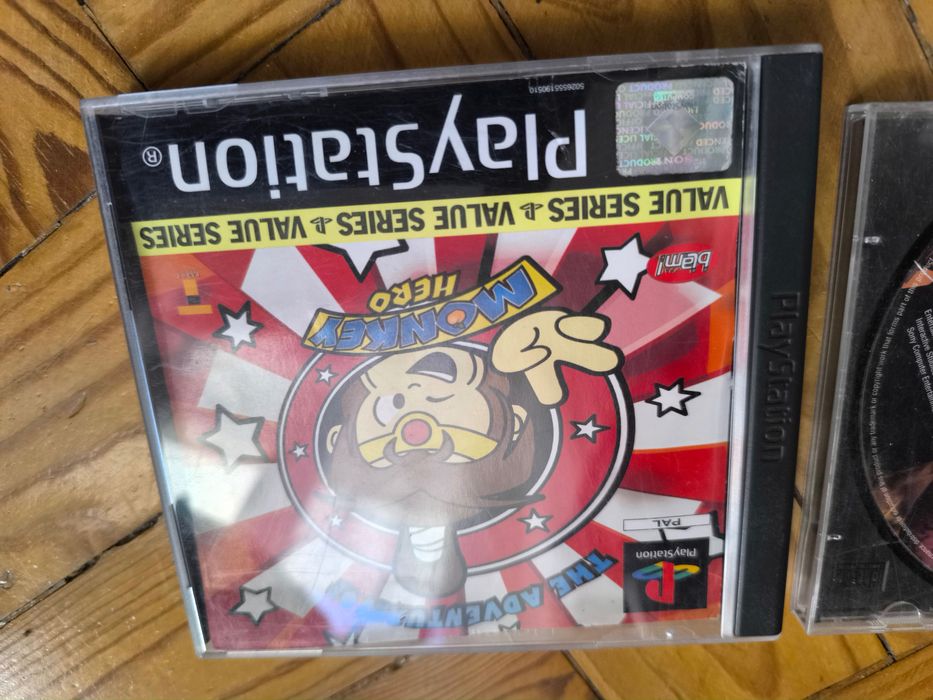 Jogo PS1 Monkey Hero