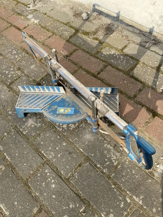 Pilka katowa do listew i drewna