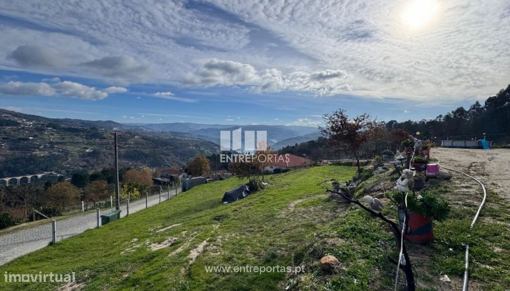 Venda Terreno, Paredes de Viadores, Marco de Canaveses — Paredes De Viadores E Manhuncelos, Porto