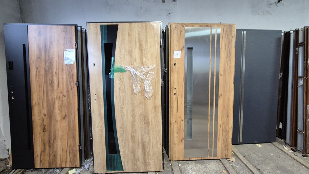 Drzwi zewnętrzne ocieplane techniczne, budowlane,