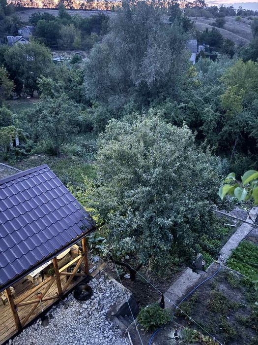 Уютная Дача на холме в тихом месте