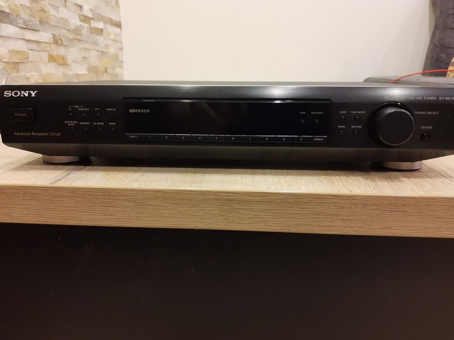 Radio tuner sony st se 700 qs