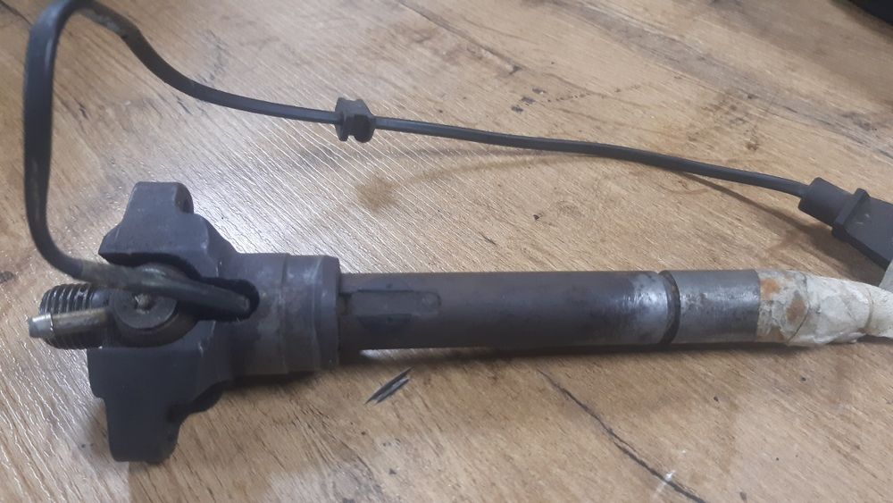 Wtrysk wtryskiwacz sterujący bmw e46 e39 2.0d