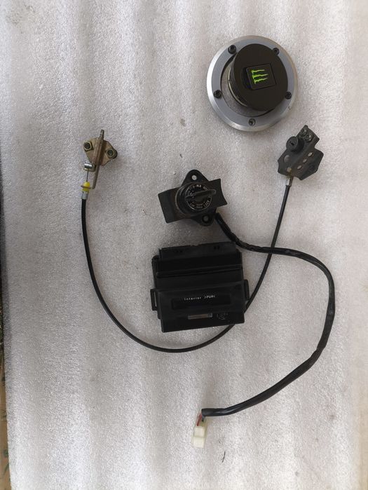 Kawasaki zx6r 03-04 stacyjka moduł wlew zamek Sadkowice • OLX.pl