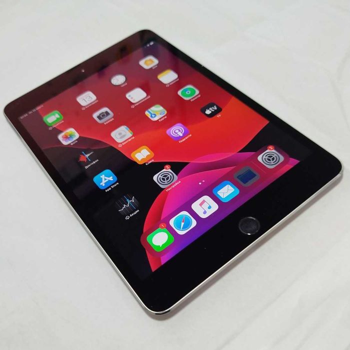 Продам Ipad mini 4 у чудовому стані.