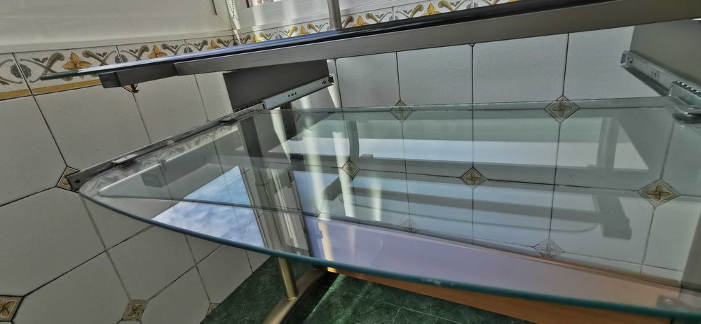 Mesa escritório em vidro temperado+cadeira de escritório com regulação